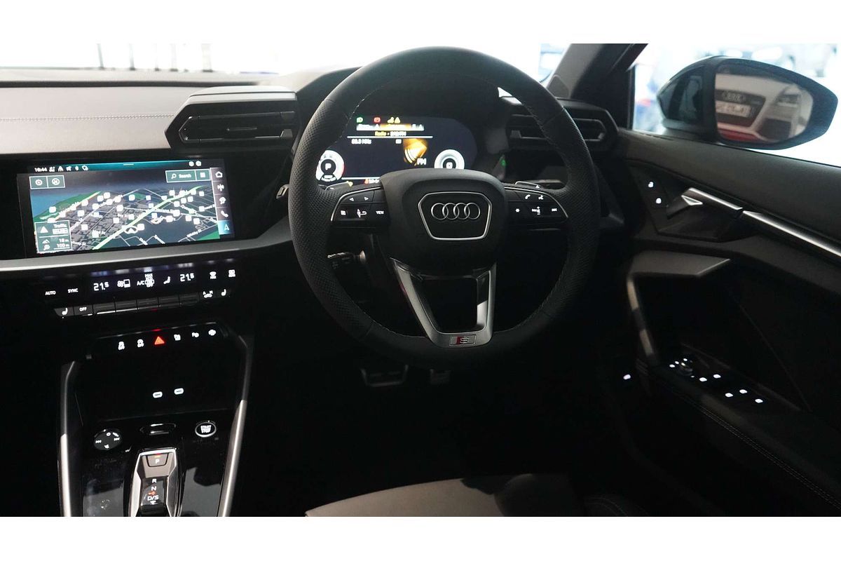 2025 Audi A3 35 TFSI S line GY