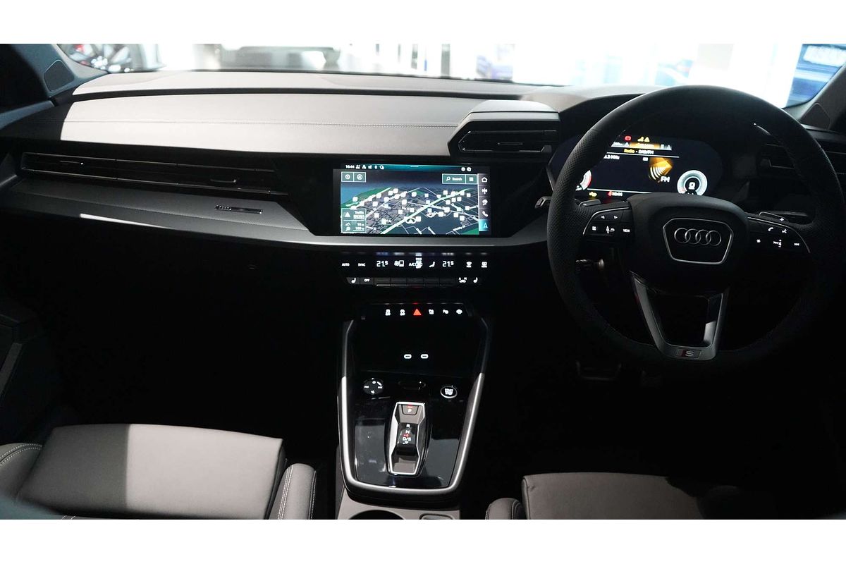 2025 Audi A3 35 TFSI S line GY