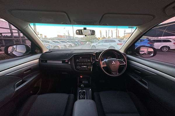 2013 Mitsubishi Outlander ES ZJ