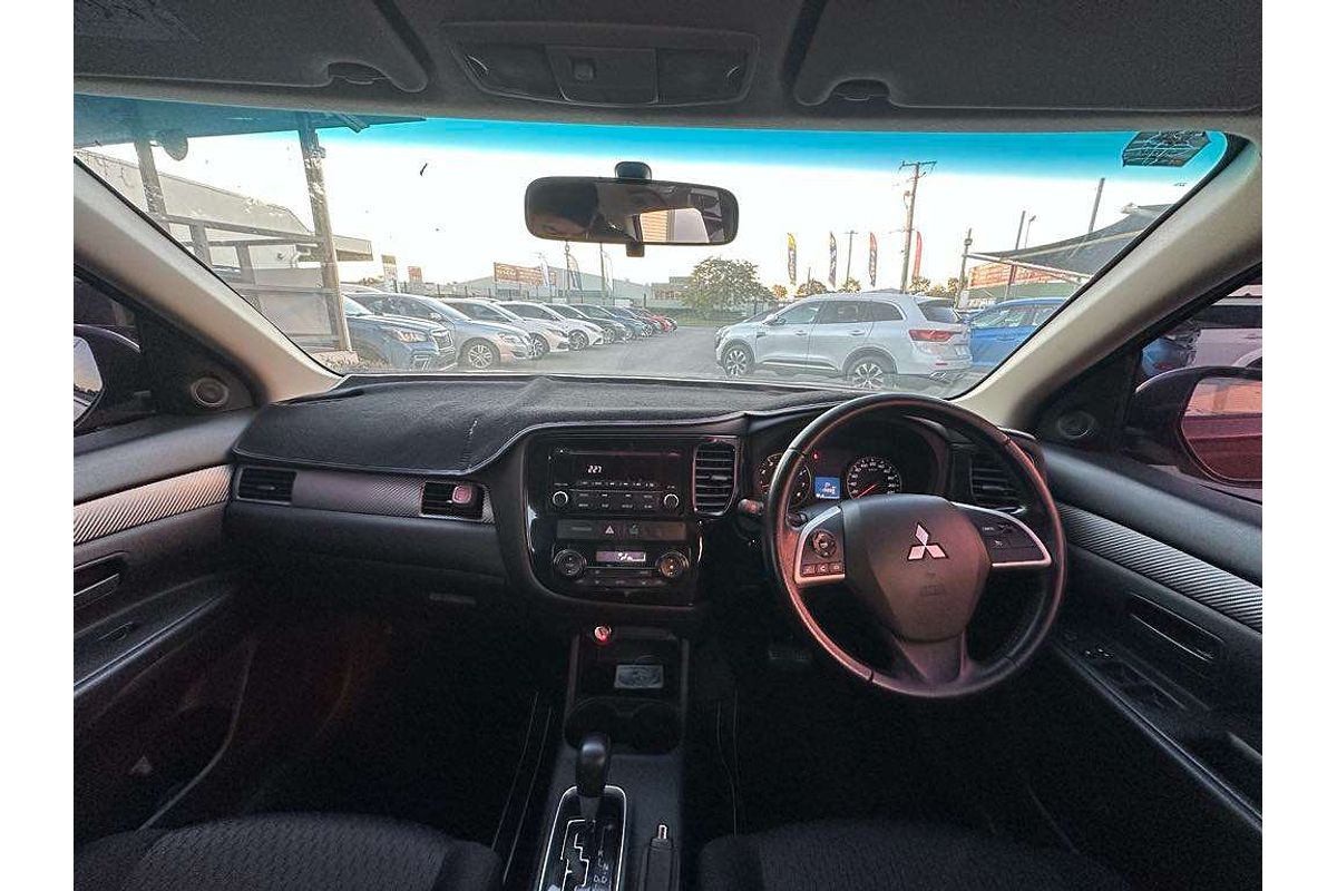 2013 Mitsubishi Outlander ES ZJ