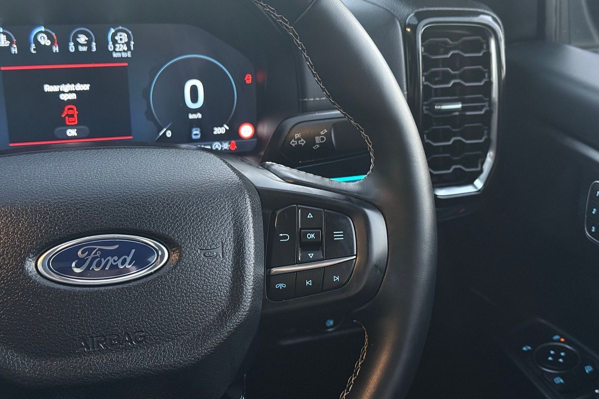 2024 Ford Everest Platinum 3.0L