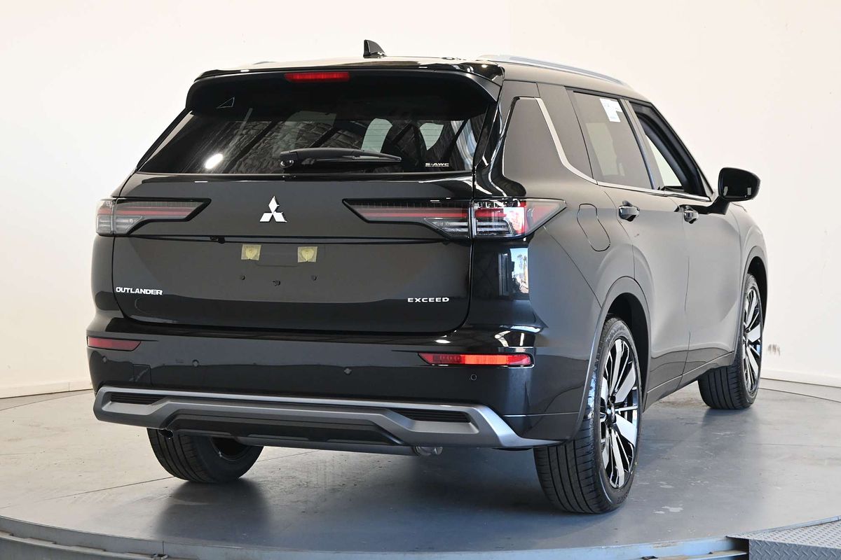 2025 Mitsubishi Outlander Exceed ZM