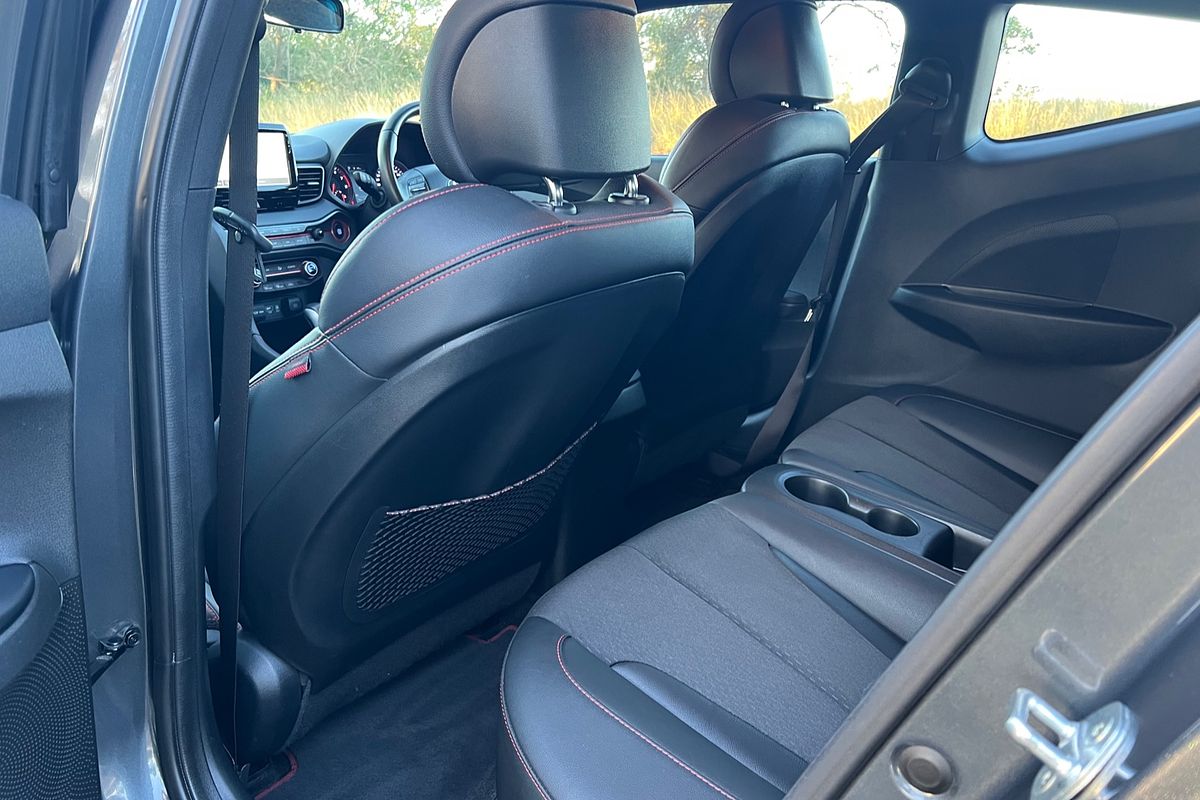 2019 Hyundai Veloster Turbo JS