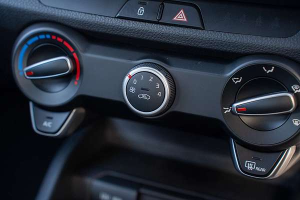 2025 Kia Stonic S YB