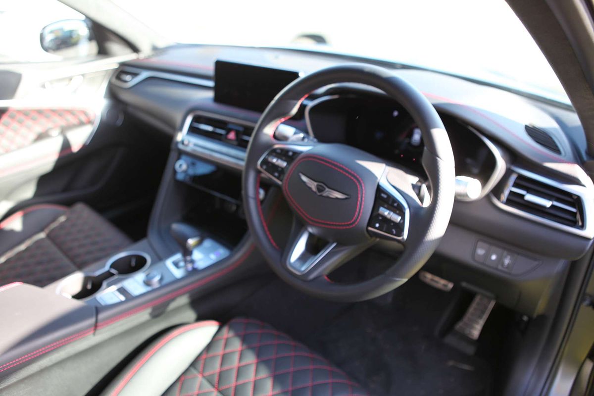 2024 Genesis G70 Sport Line Luxury IK.V3