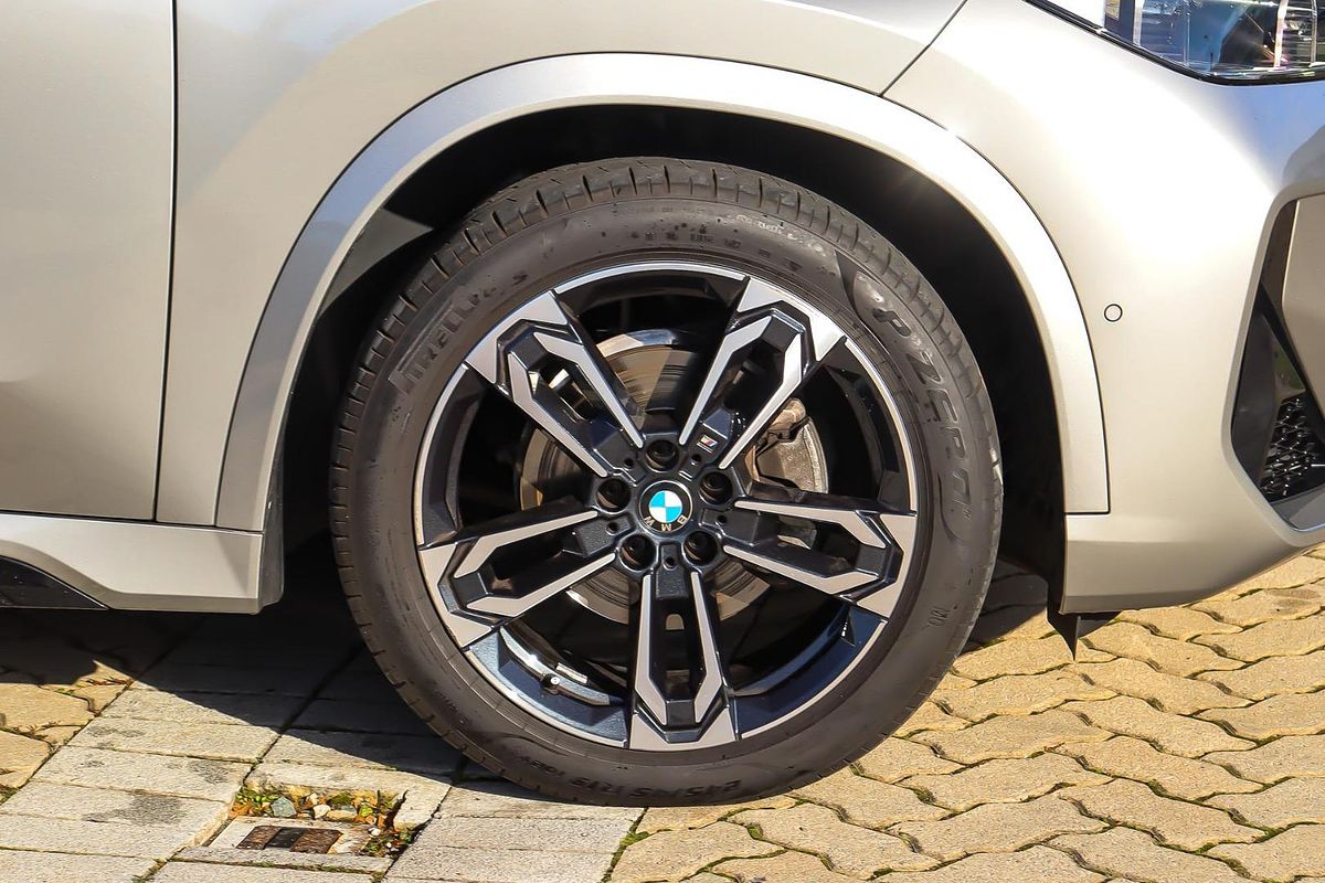 2023 BMW X1 xDrive20i M Sport U11