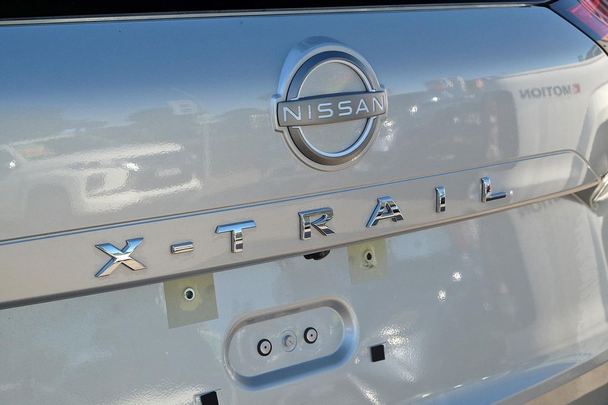 2024 Nissan X-TRAIL ST-L T33
