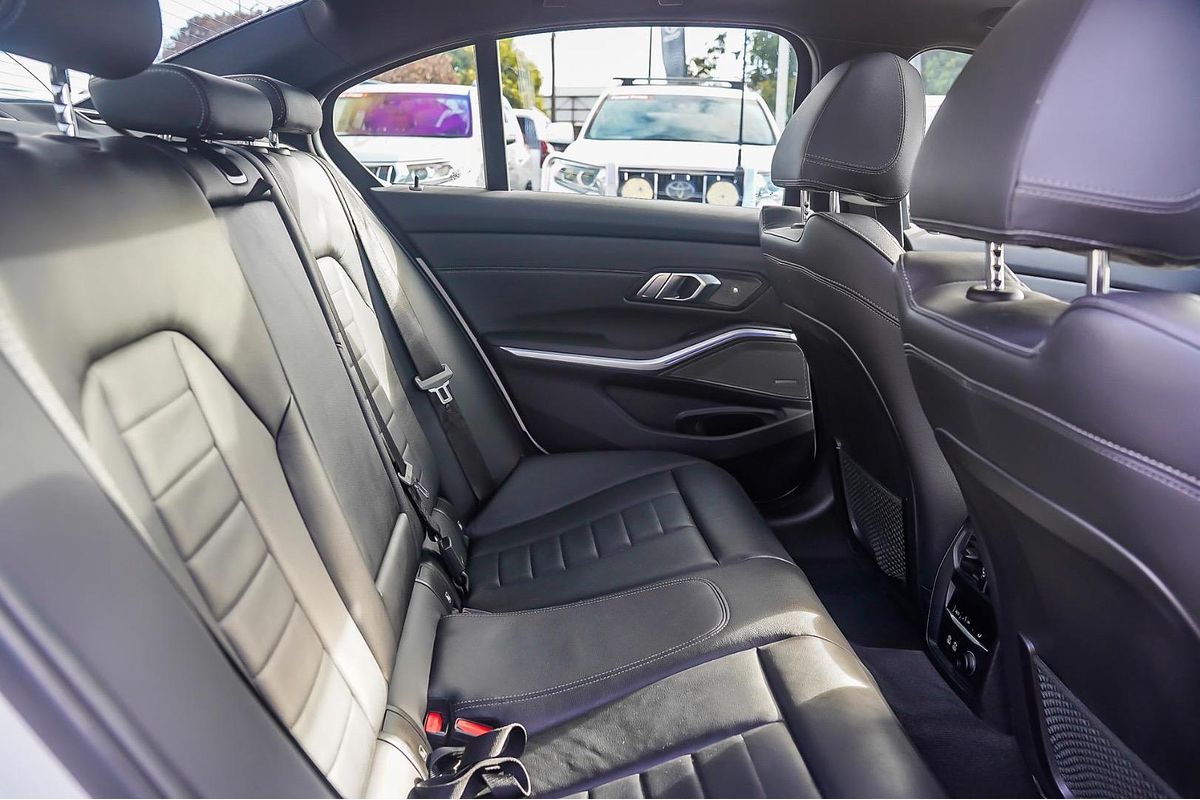 2019 BMW 3 Series 330i M Sport G20