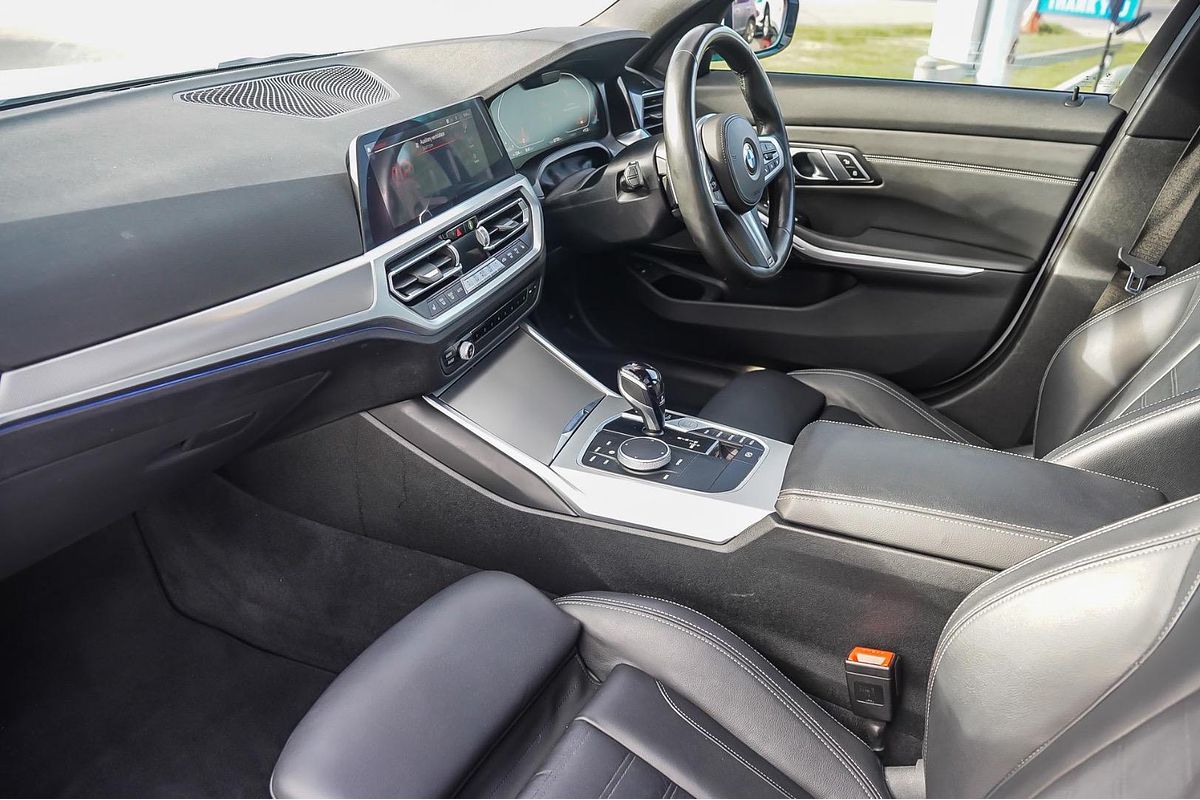 2019 BMW 3 Series 330i M Sport G20