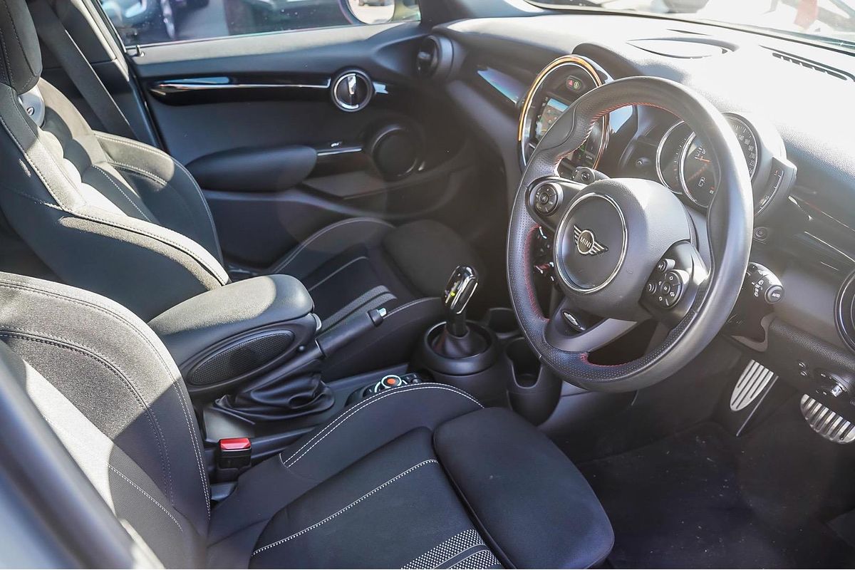 2020 MINI Hatch Cooper S F55 LCI