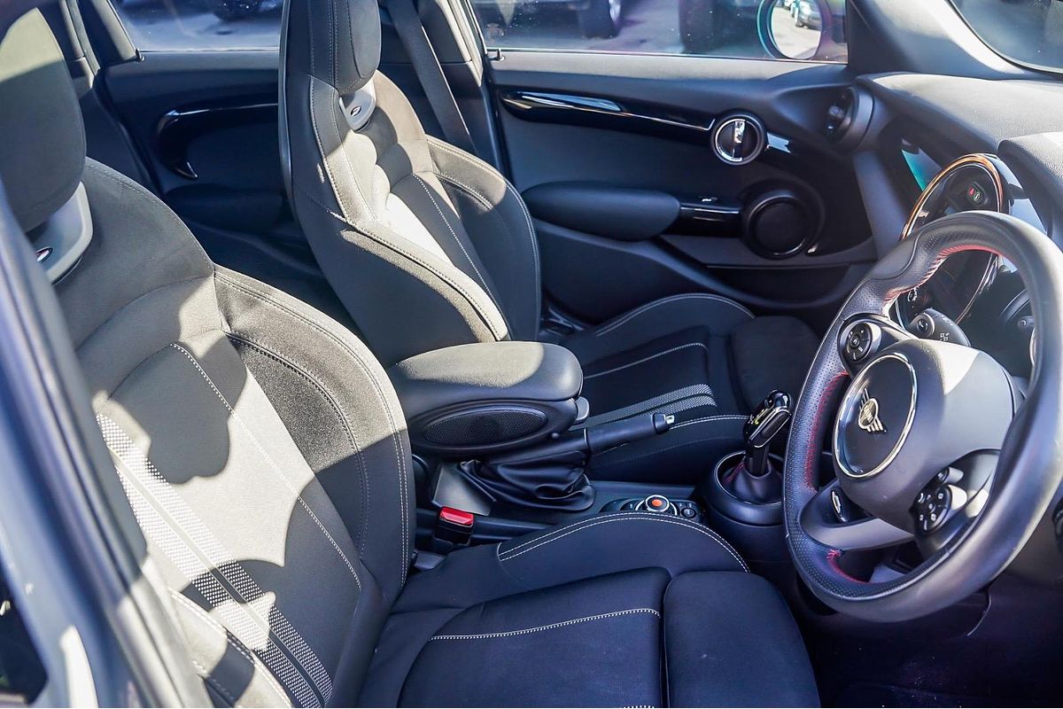 2020 MINI Hatch Cooper S F55 LCI