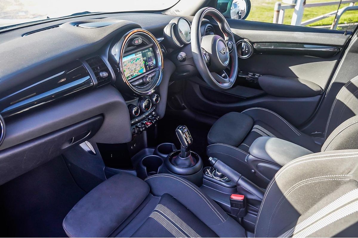 2020 MINI Hatch Cooper S F55 LCI