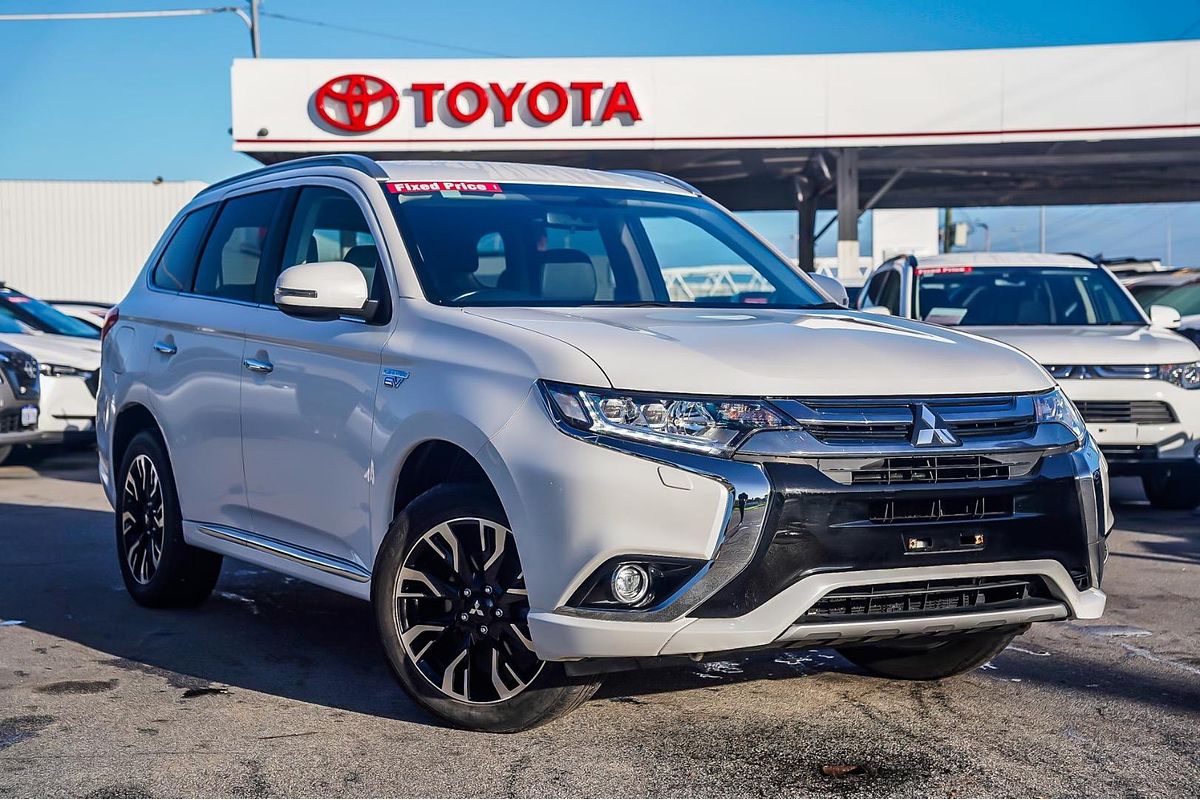 2017 Mitsubishi Outlander PHEV LS ZK