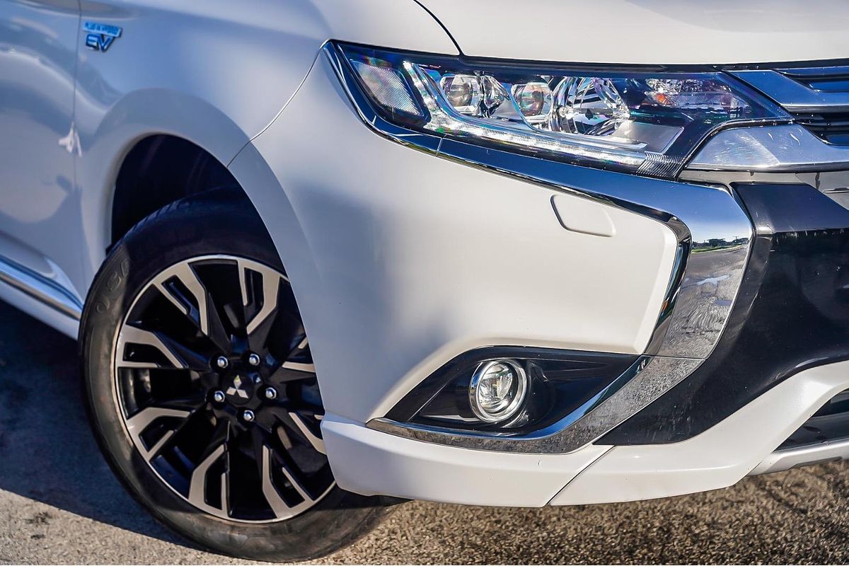 2017 Mitsubishi Outlander PHEV LS ZK
