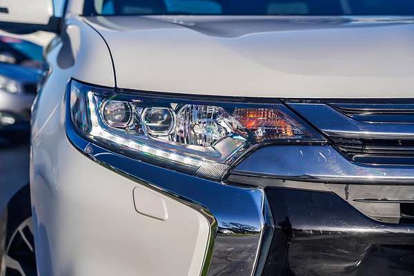 2017 Mitsubishi Outlander PHEV LS ZK
