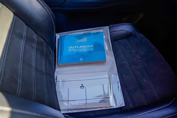 2017 Mitsubishi Outlander PHEV LS ZK
