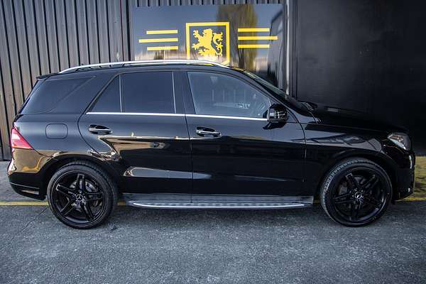2012 Mercedes-Benz M-Class ML250 BlueTEC W166