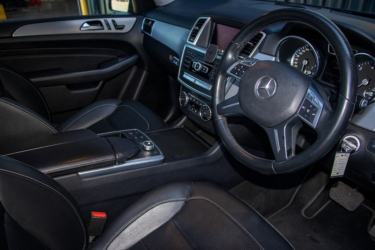 2012 Mercedes-Benz M-Class ML250 BlueTEC W166