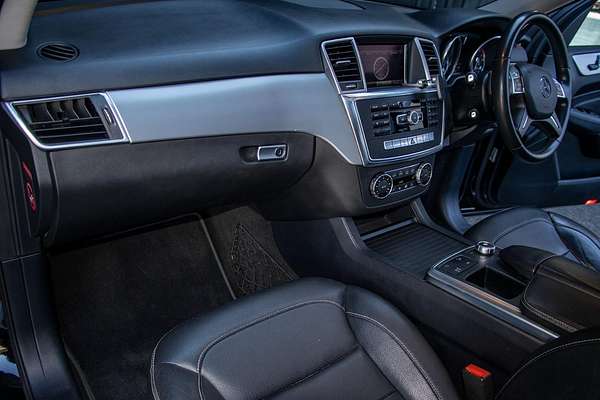 2012 Mercedes-Benz M-Class ML250 BlueTEC W166