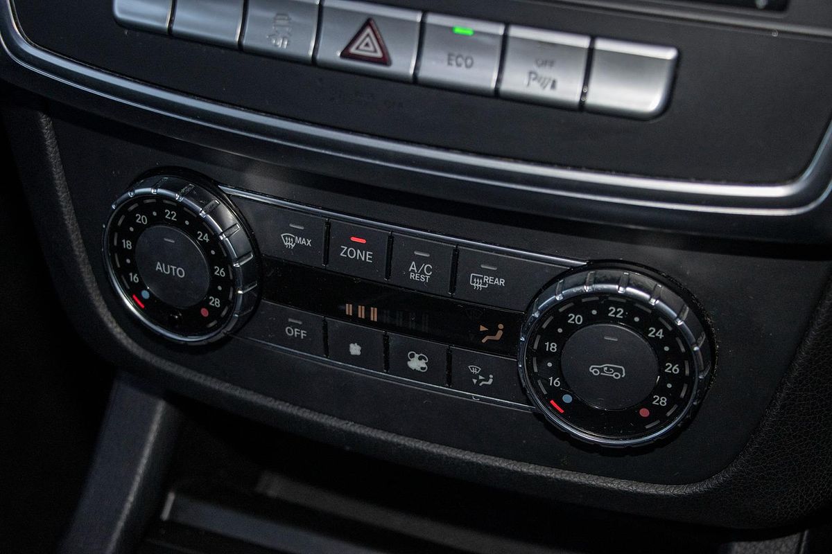 2012 Mercedes-Benz M-Class ML250 BlueTEC W166