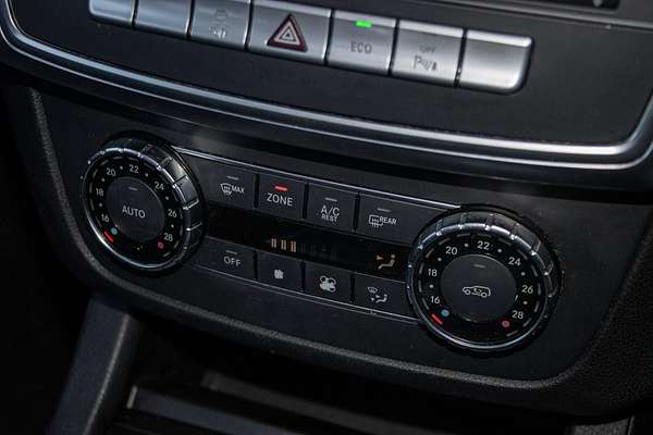 2012 Mercedes-Benz M-Class ML250 BlueTEC W166