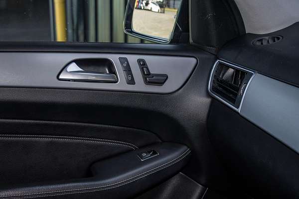 2012 Mercedes-Benz M-Class ML250 BlueTEC W166