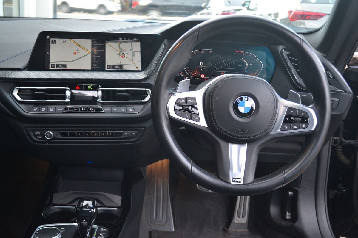 2021 BMW 2 Series 220i M Sport F44