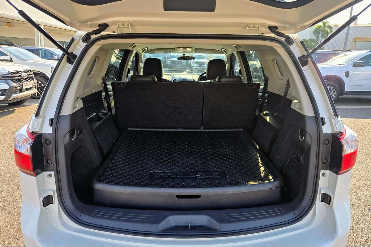 2015 Isuzu MU-X LS-T