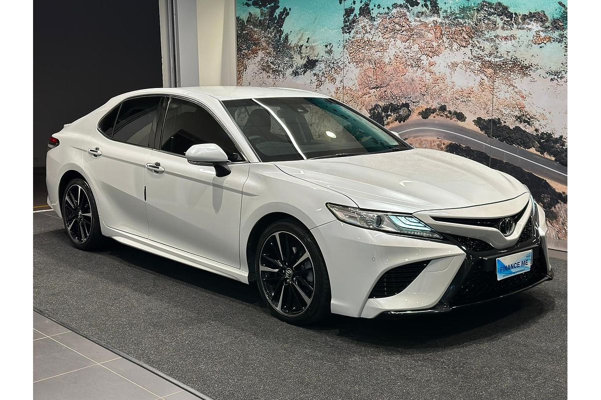 2019 Toyota Camry SX GSV70R