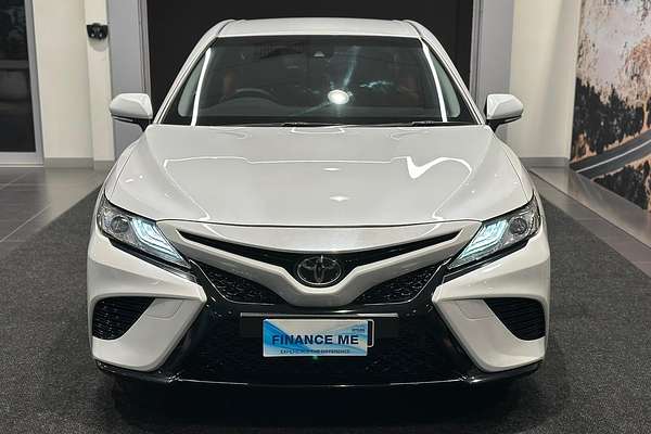 2019 Toyota Camry SX GSV70R