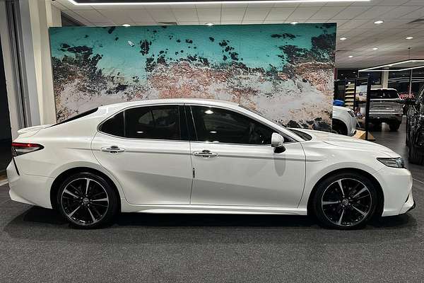 2019 Toyota Camry SX GSV70R