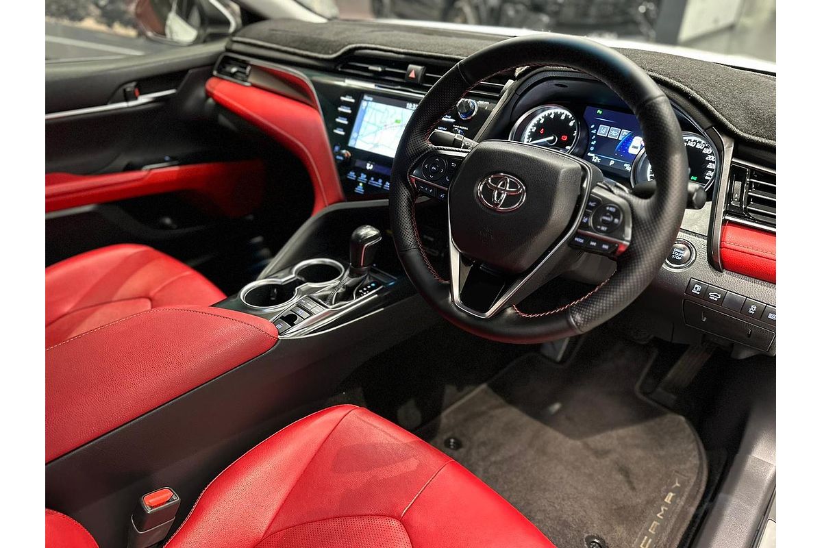 2019 Toyota Camry SX GSV70R
