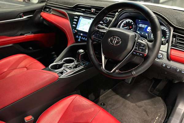 2019 Toyota Camry SX GSV70R