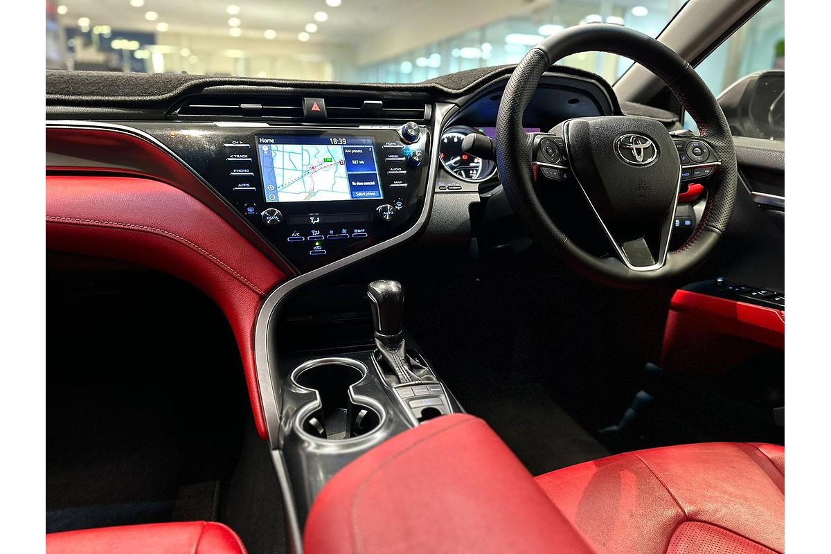 2019 Toyota Camry SX GSV70R