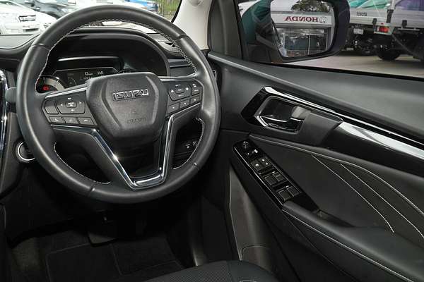 2023 Isuzu MU-X LS-T