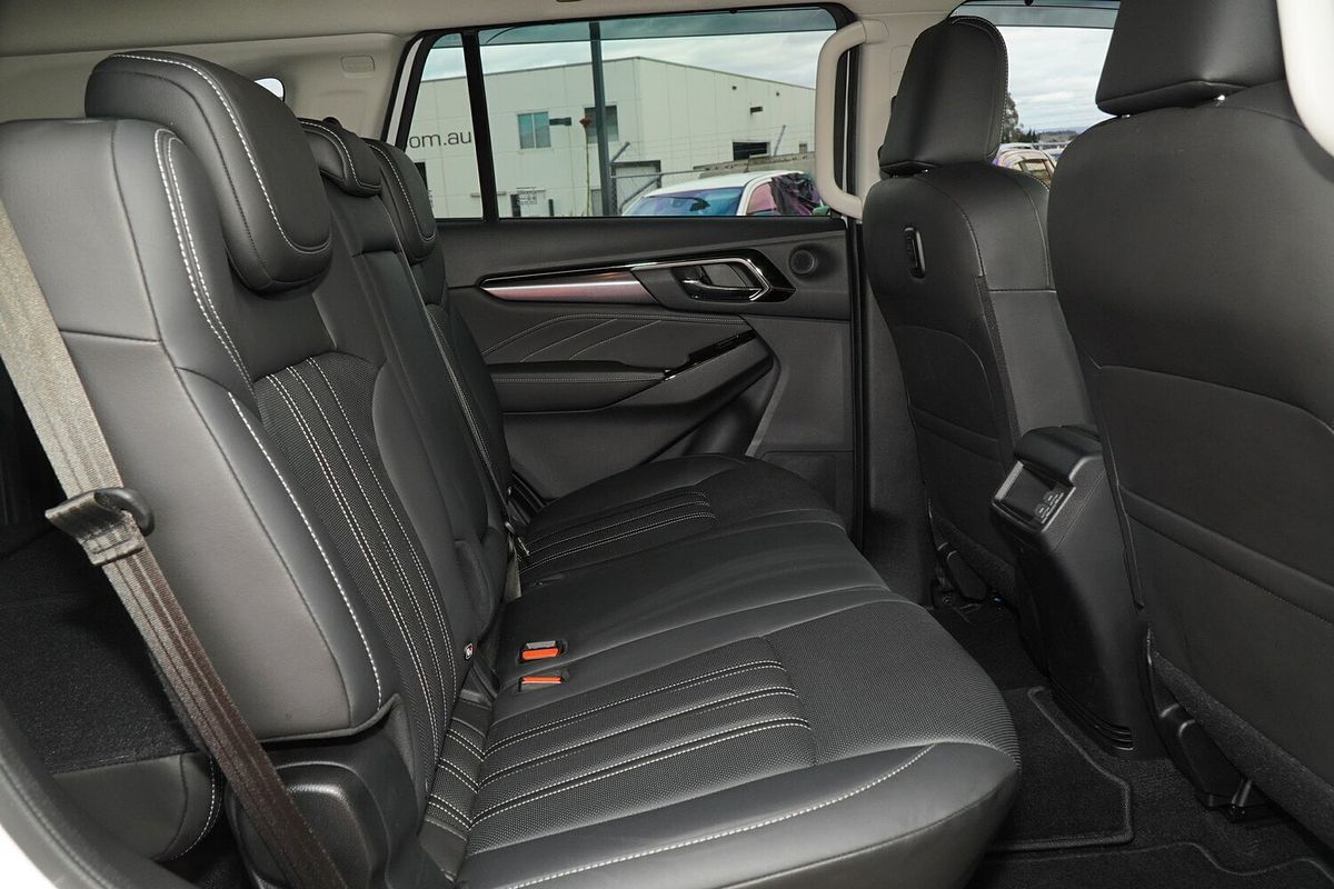 2023 Isuzu MU-X LS-T