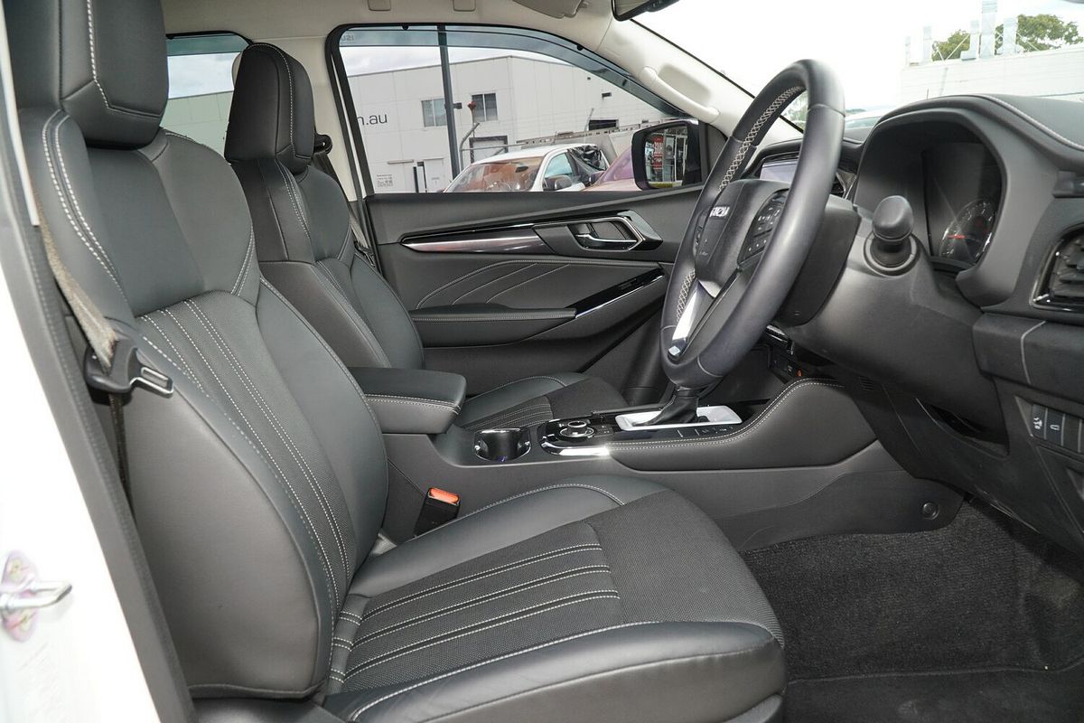 2023 Isuzu MU-X LS-T