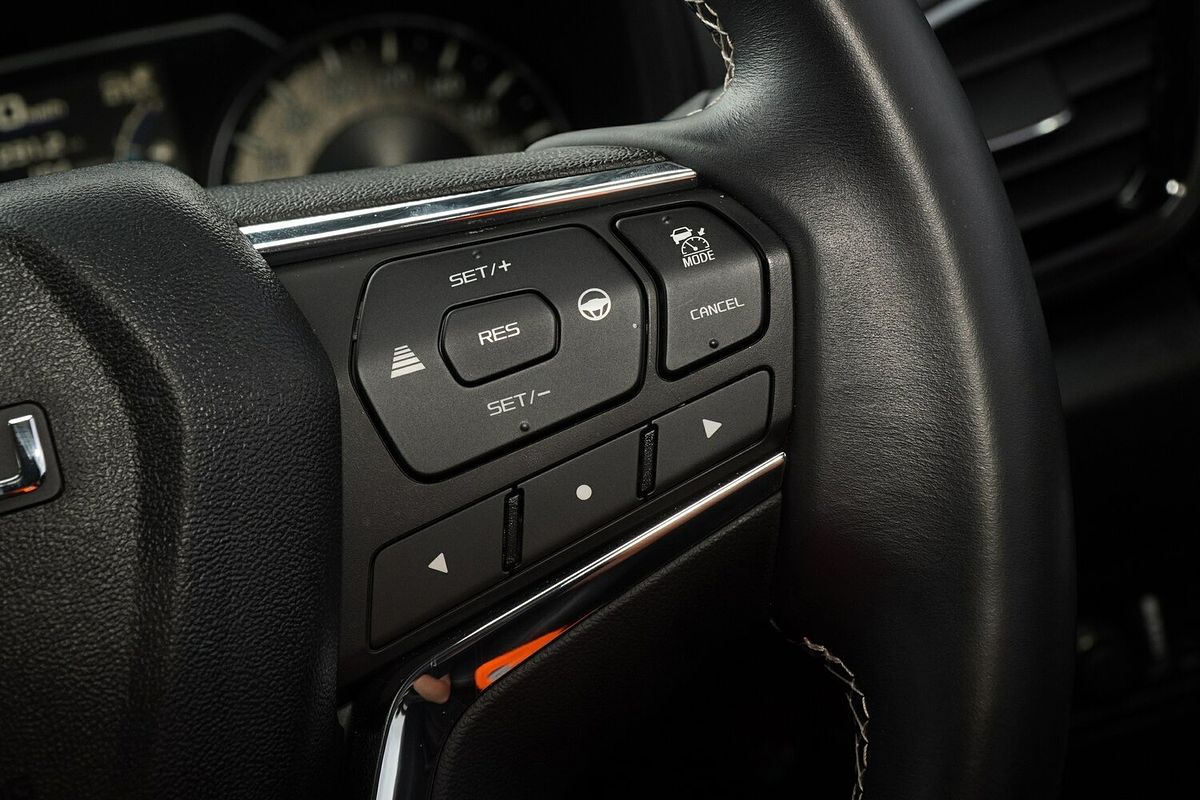 2023 Isuzu MU-X LS-T