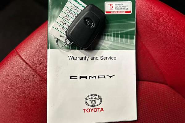 2019 Toyota Camry SX GSV70R