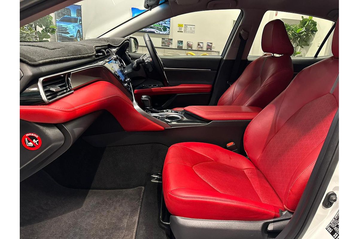 2019 Toyota Camry SX GSV70R