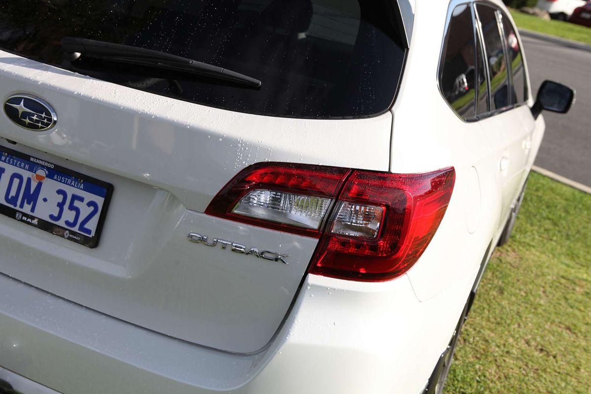 2014 Subaru Outback 2.5i 5GEN