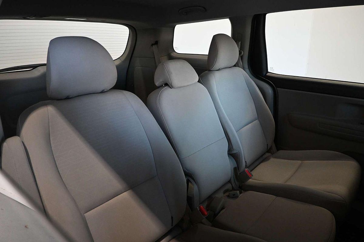 2018 Kia Carnival S YP