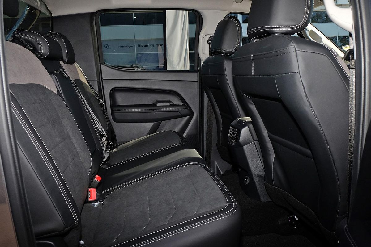 2024 Volkswagen Amarok TDI600 Style NF 4X4
