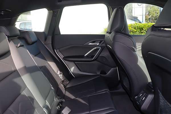 2024 BMW iX1 eDrive20 xLine U11