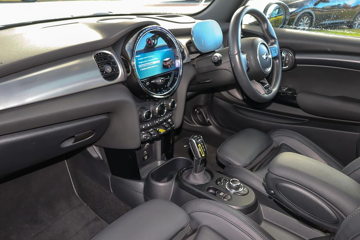 2022 MINI Hatch Cooper SE Classic F56 LCI-2