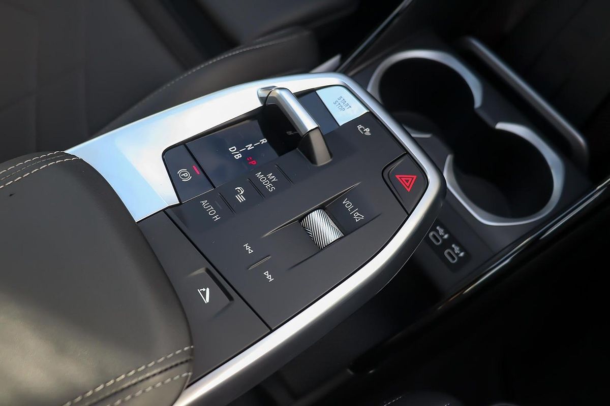 2024 BMW iX1 eDrive20 xLine U11