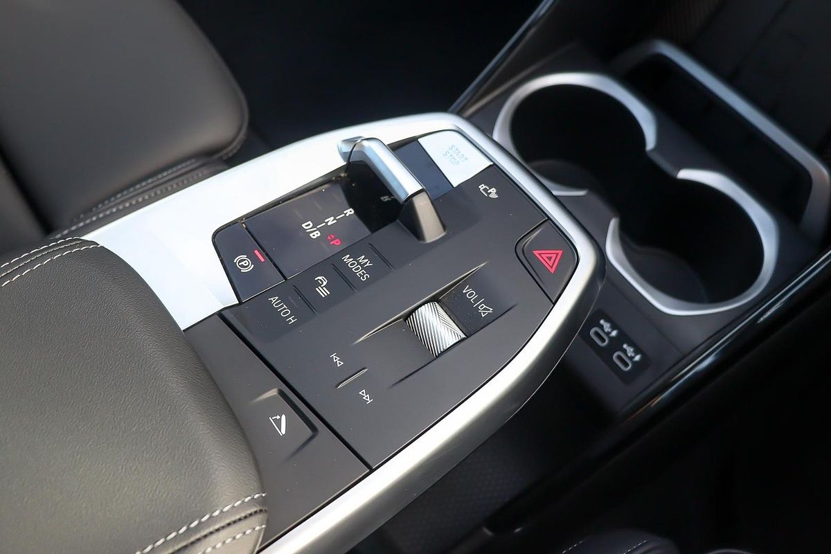 2024 BMW iX1 eDrive20 xLine U11