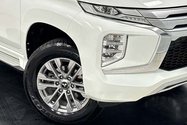 2022 Mitsubishi Pajero Sport GLX QF