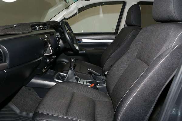 2022 Toyota Hilux SR5 GUN126R 4X4