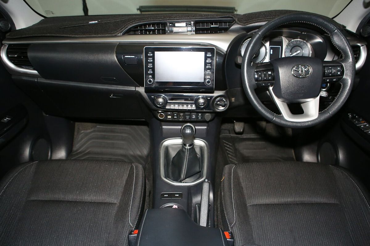2022 Toyota Hilux SR5 GUN126R 4X4